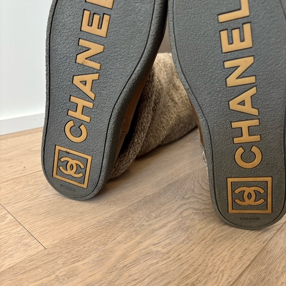 Chanel Rare Women’s High Wool And Leather Boots - Picture 5 of 9
